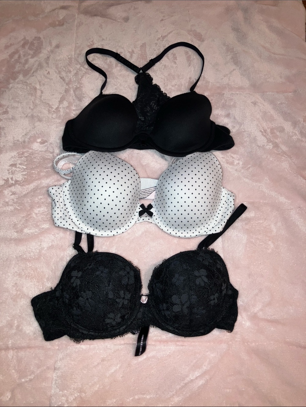 Bundle of *3* Victoria’s Secret 32C bras